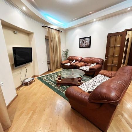 Amigo Guest House Yerevan Exterior photo