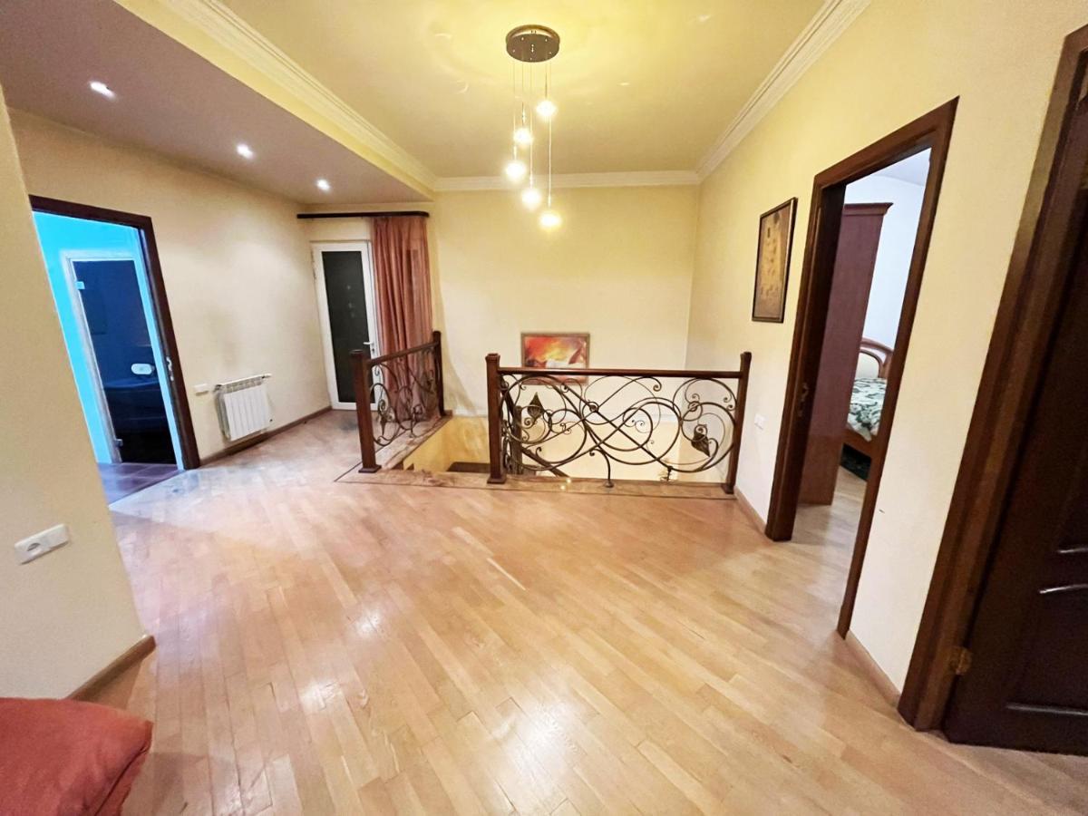 Amigo Guest House Yerevan Exterior photo